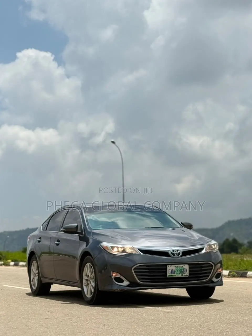 Toyota Avalon XLE FWDSedan (3.6L 6cyl 6A) 2016 Gray