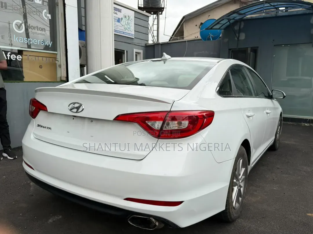Hyundai Sonata 2017 White