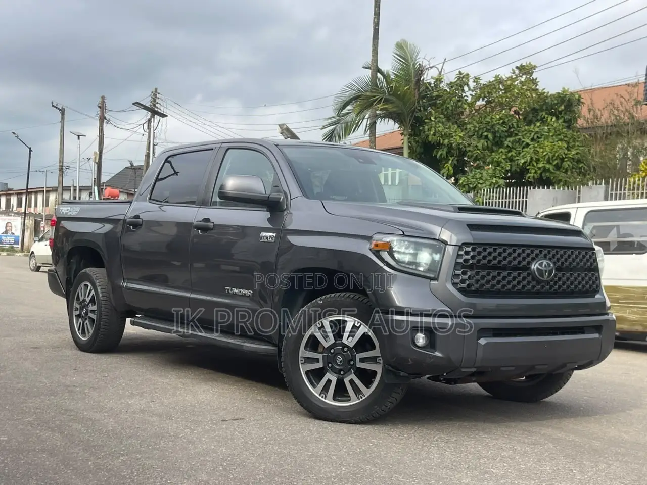 Toyota Tundra 2022 Gray