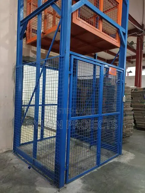 Warehouse Cargo Lift