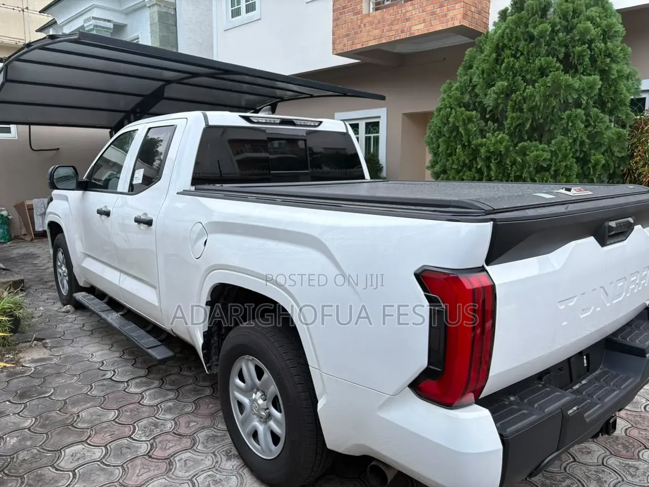 Toyota Tundra 2025 White