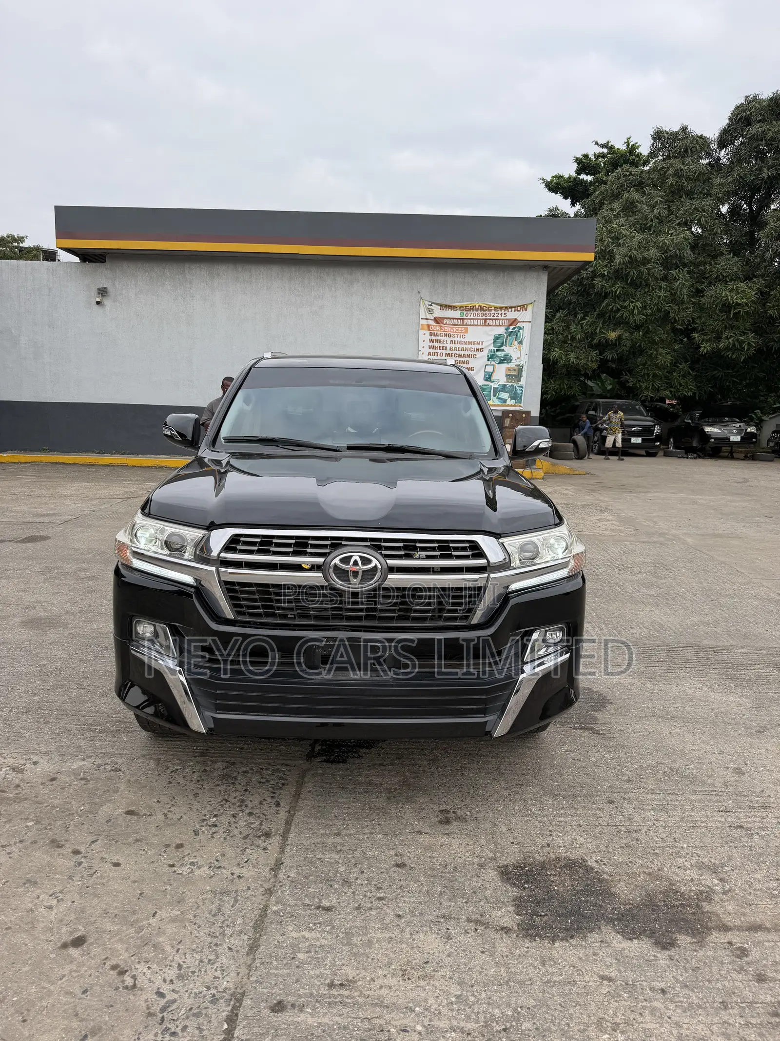 Toyota Land Cruiser 4.0 V6 GX-R 2013 Black