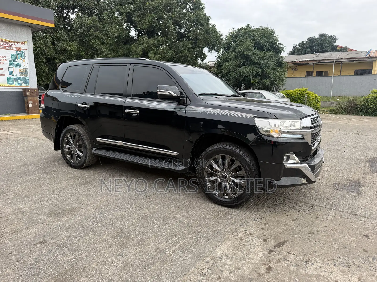 Toyota Land Cruiser 4.0 V6 GX-R 2013 Black