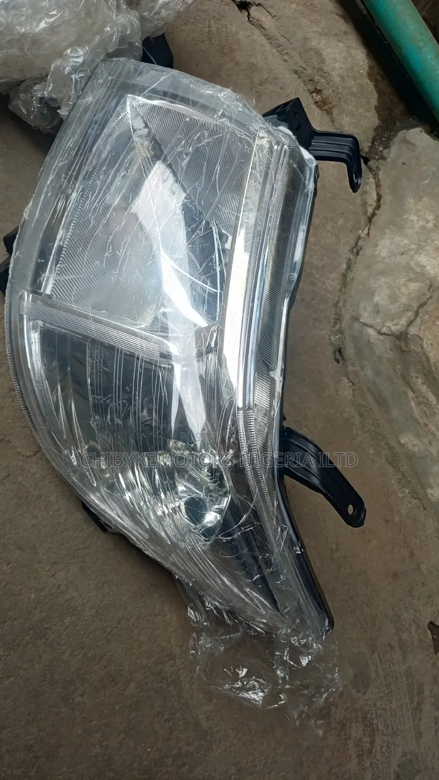 Toyota Hilux 012 Head Lamp Set Original