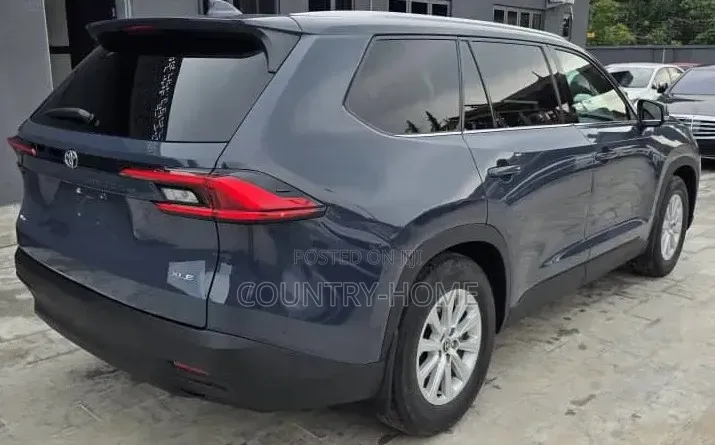 Toyota Highlander Limited AWD 2026 Blue