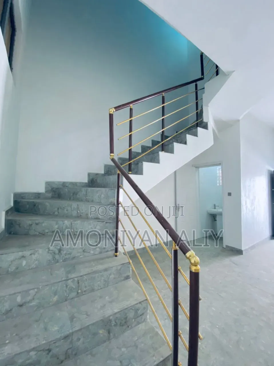 4bdrm Duplex in Ikota Gra for sale