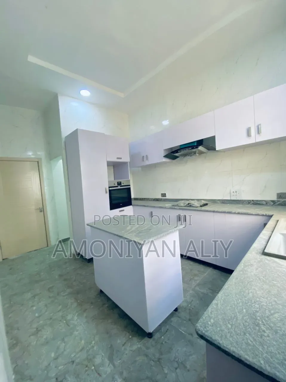 4bdrm Duplex in Ikota Gra for sale