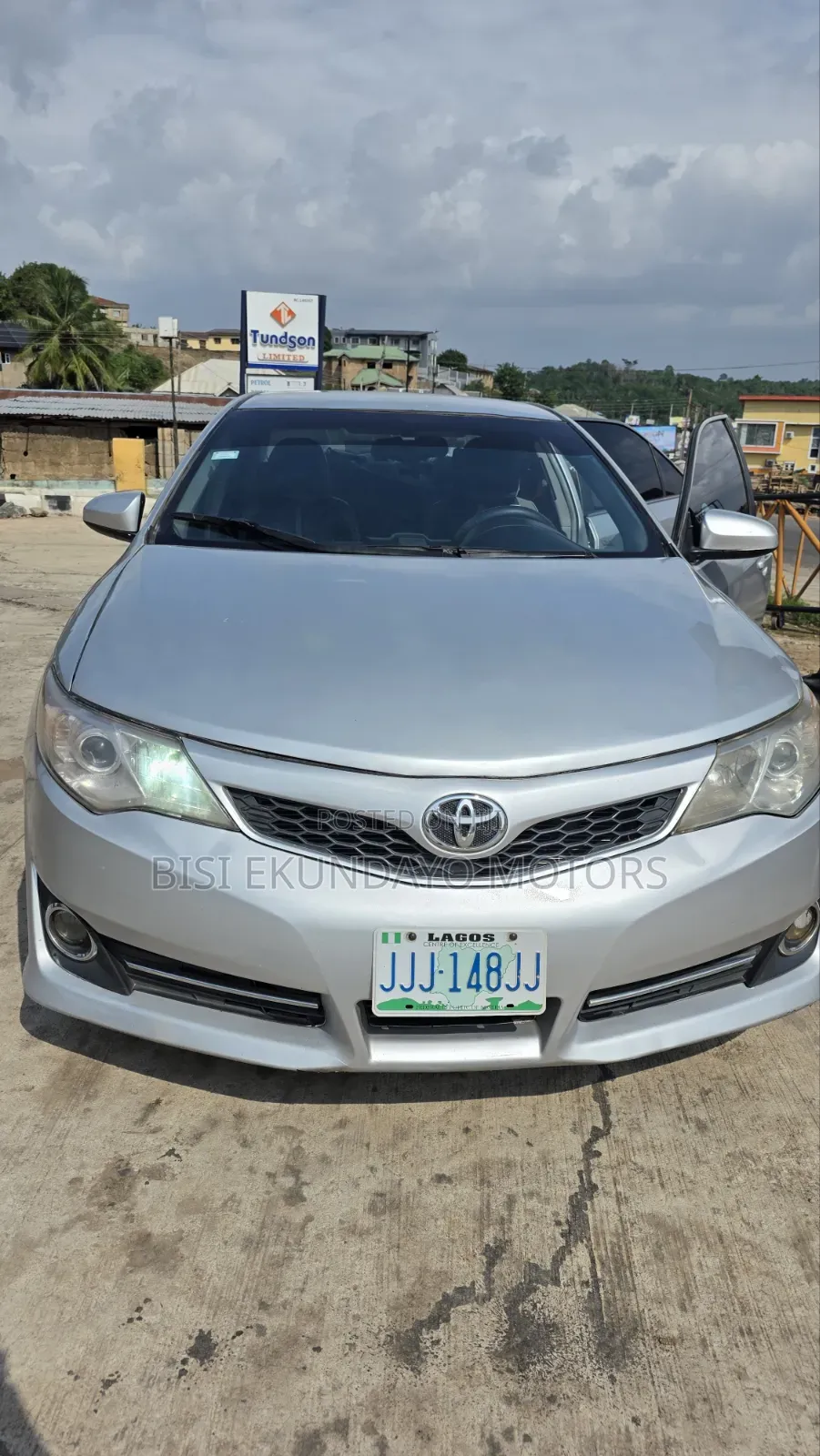 Toyota Camry L 4dr Sedan (2.5L 4cyl 6A) 2014 Silver