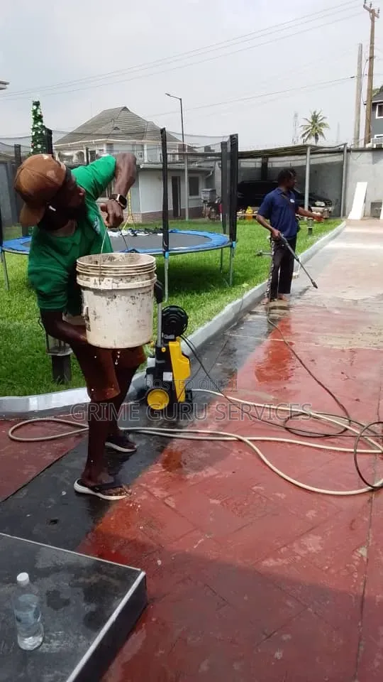 Stamp Concrete Floor Washing and Polshing