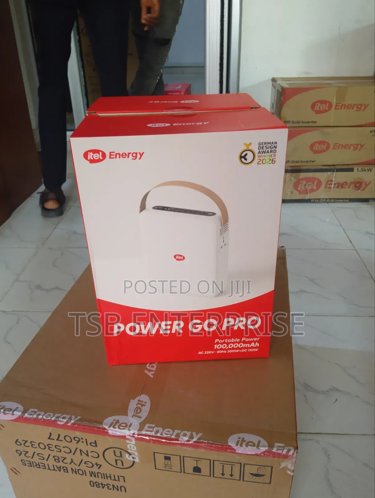 PowerGo Pro Portable Power Station - Clean Condition Fast Charging