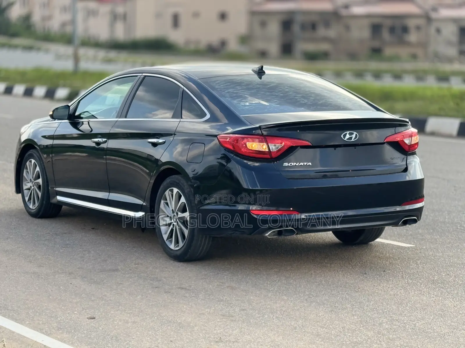 Hyundai Sonata Sport Sedan FWD (2.4L 4cyl 6A) 2016 Black
