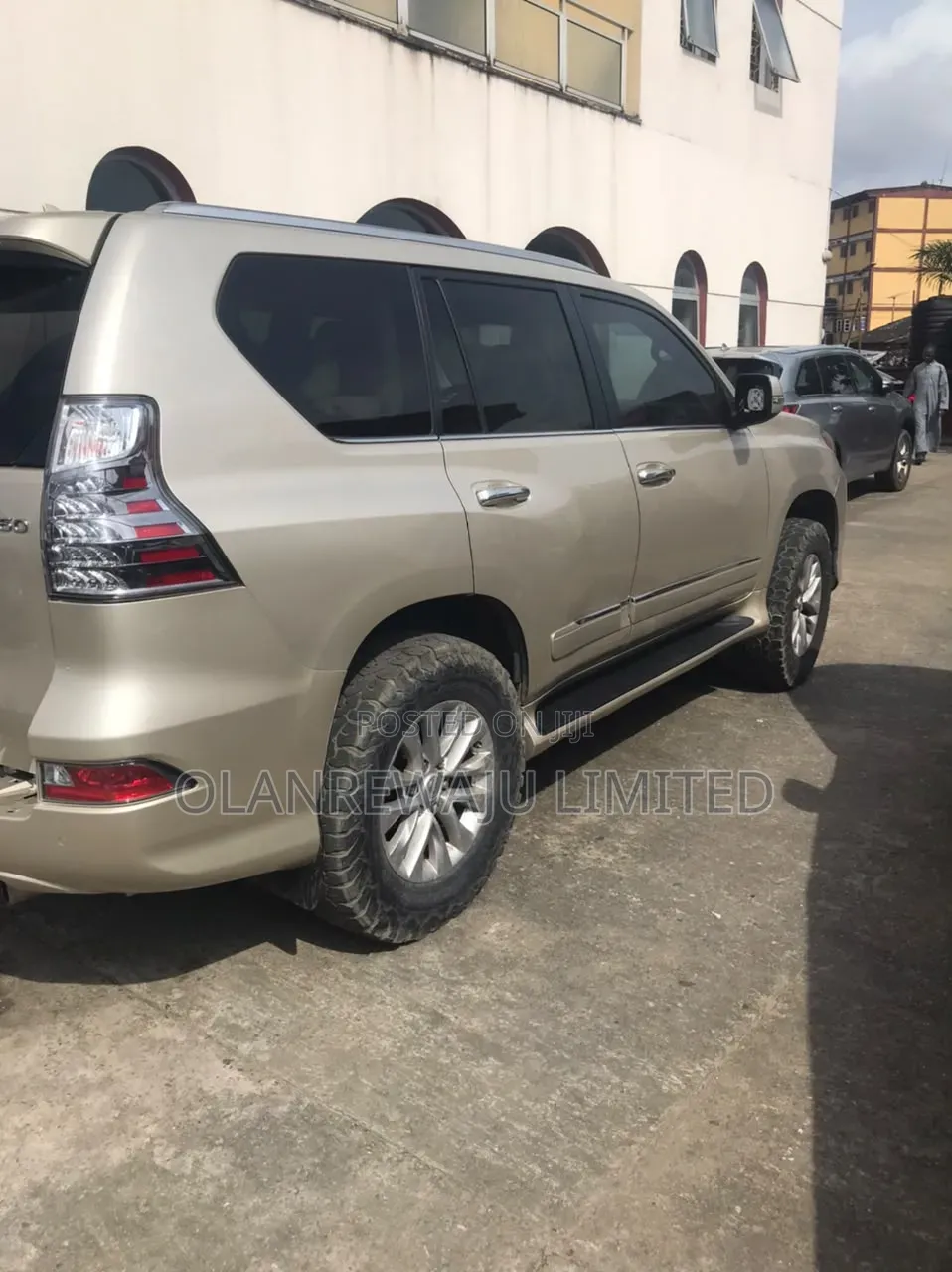 Lexus GX 460 Luxury 2015 Gold