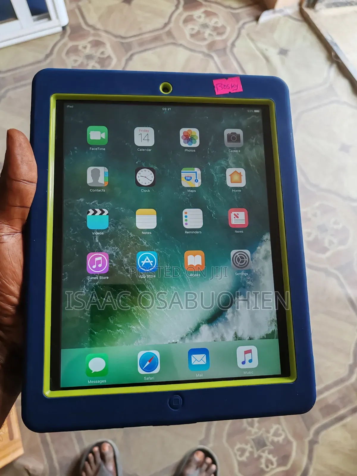 Apple iPad 4 Wi-Fi 16 GB Black