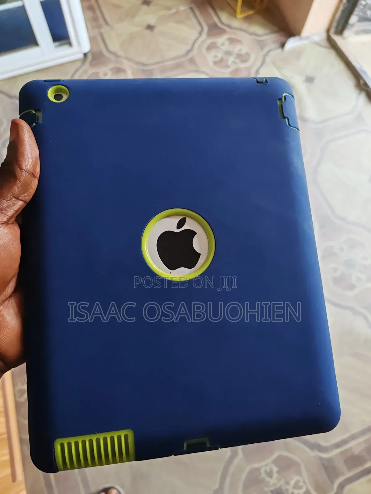 Apple iPad 4 Wi-Fi 16 GB Black
