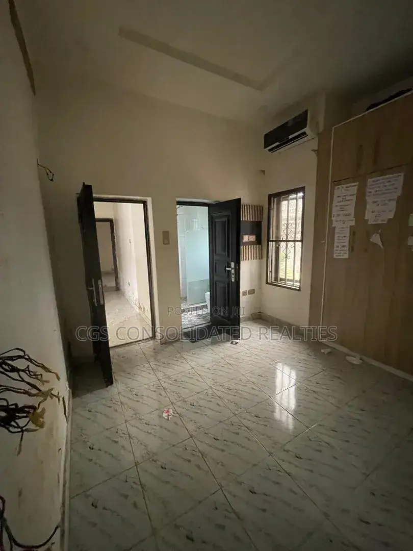 3bdrm Block of Flats in Jahi for rent