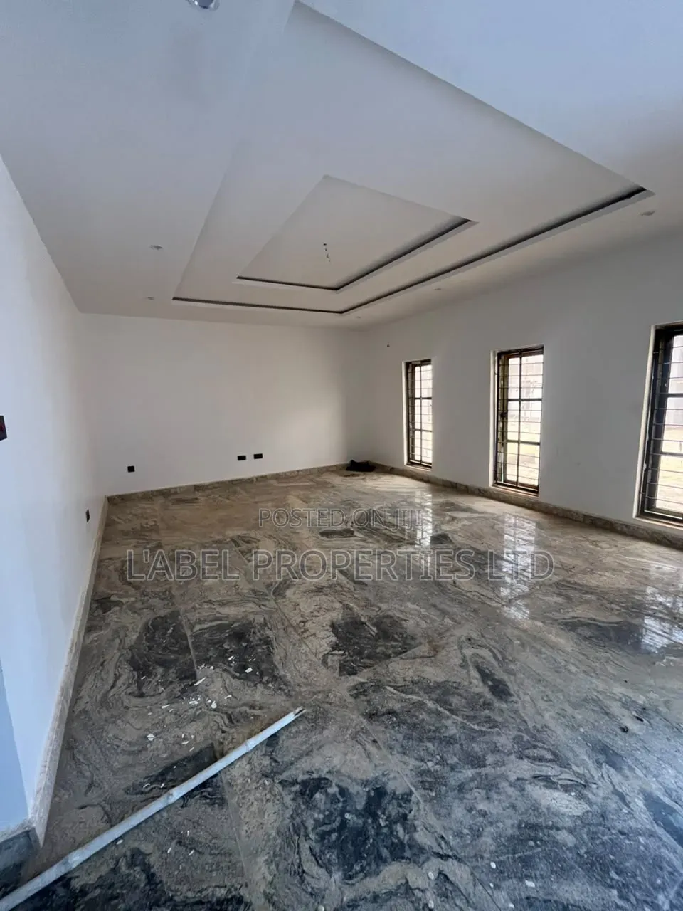3bdrm Townhouse / Terrace in Kabusa Gardens, Dakwo District for rent