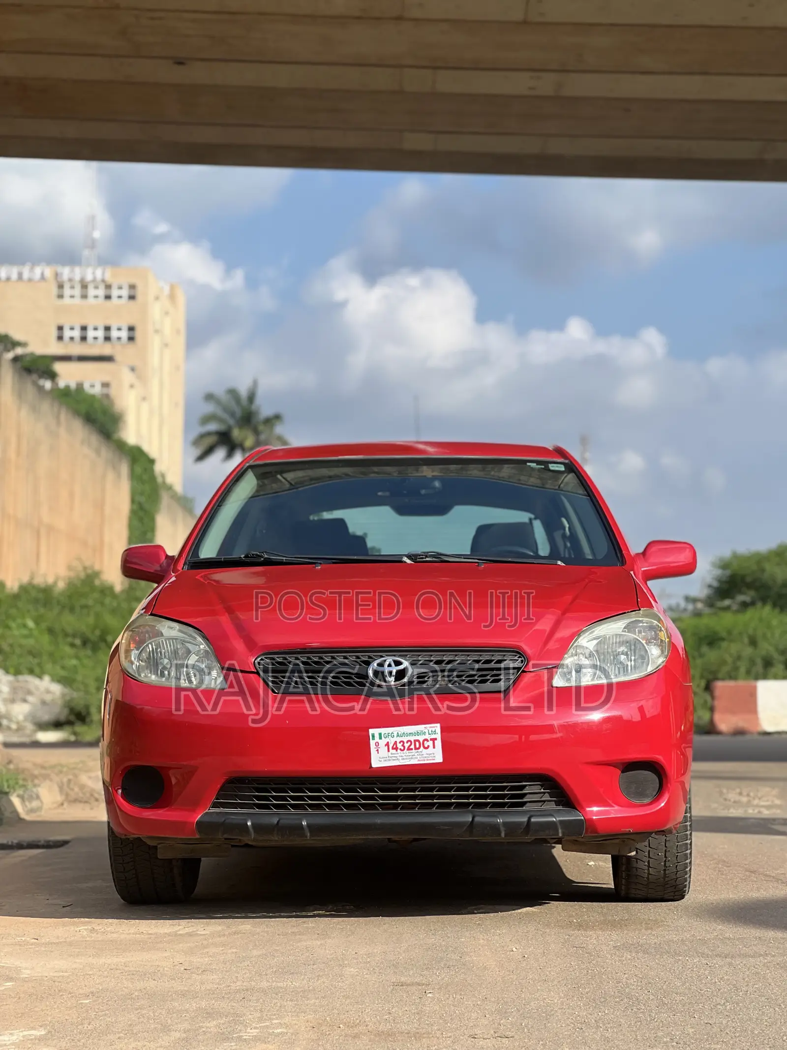 Toyota Matrix XR Hatchback FWD (1.8L 4cyl 4A) 2007 Red