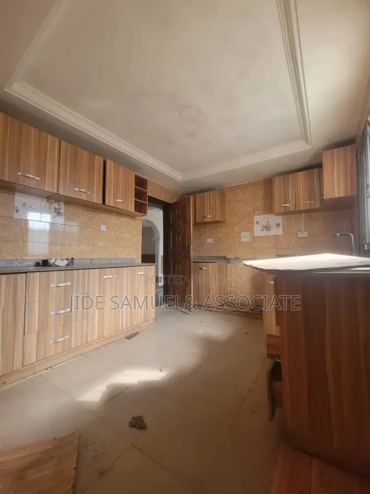 Furnished 3bdrm Bungalow in Ayobo for rent
