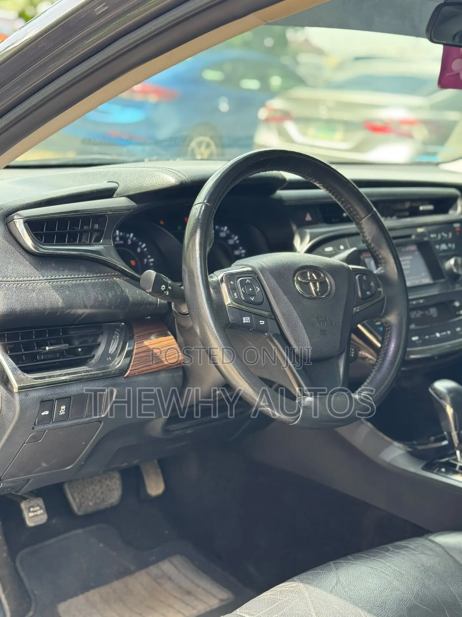 Toyota Avalon XLE Premium FWD Sedan (3.6L 6cyl 6A) 2016 Gray