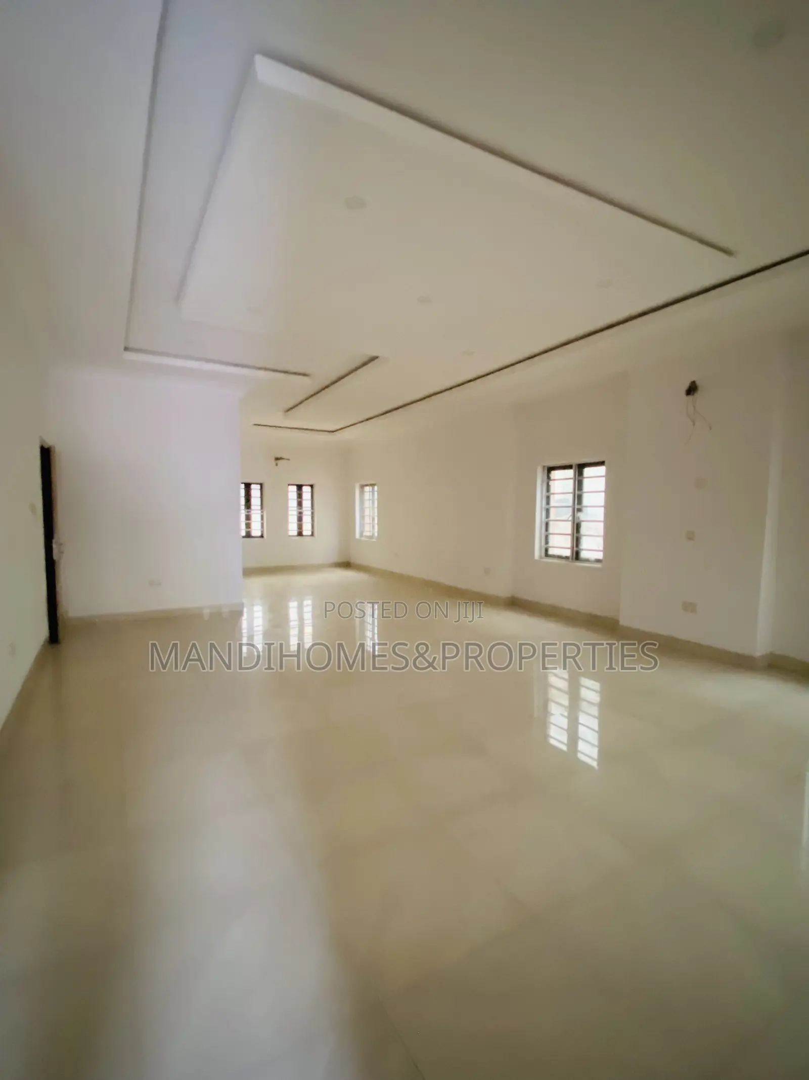 5bdrm Duplex in Royal Garden, Ajah for sale