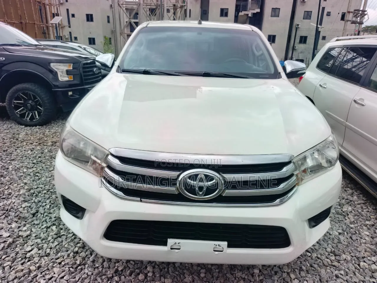 Toyota Hilux 2016 White