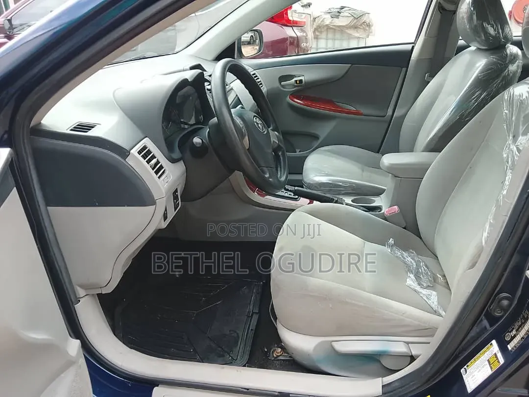 Toyota Corolla 2013 Blue