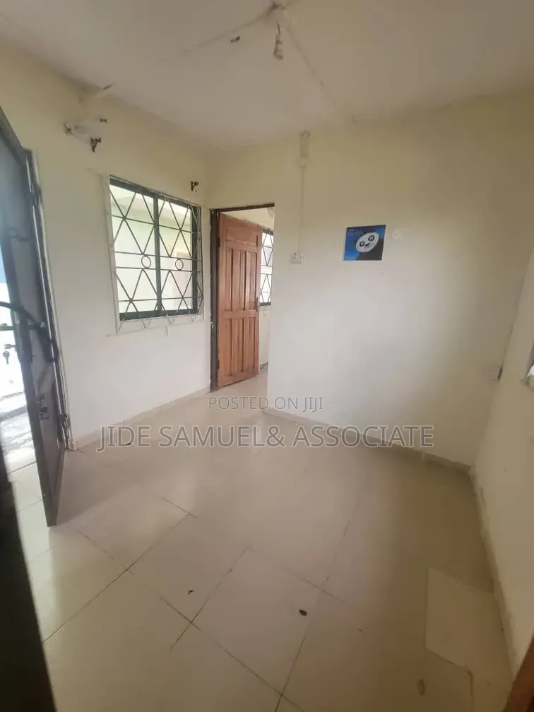 Furnished 1bdrm Block of Flats in Ayobo for rent