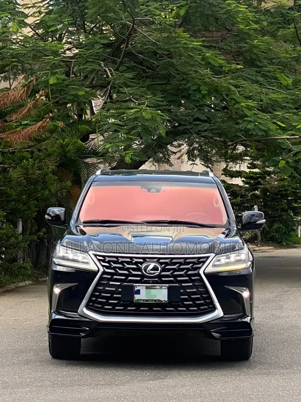 Lexus LX 570 (5 seats) AWD 2017 Black