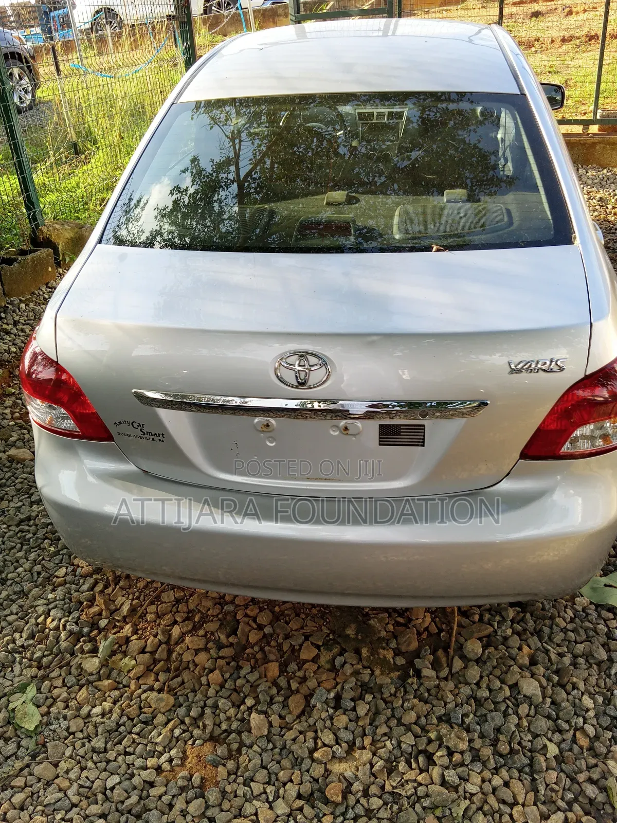 Toyota Yaris 2011 Silver