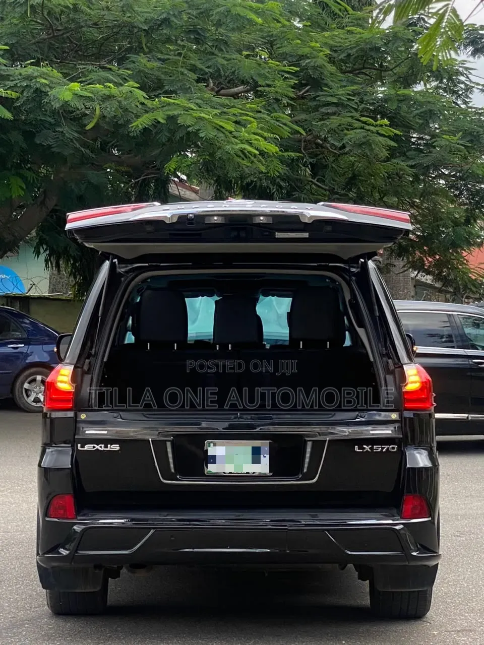 Lexus LX 570 (5 seats) AWD 2017 Black