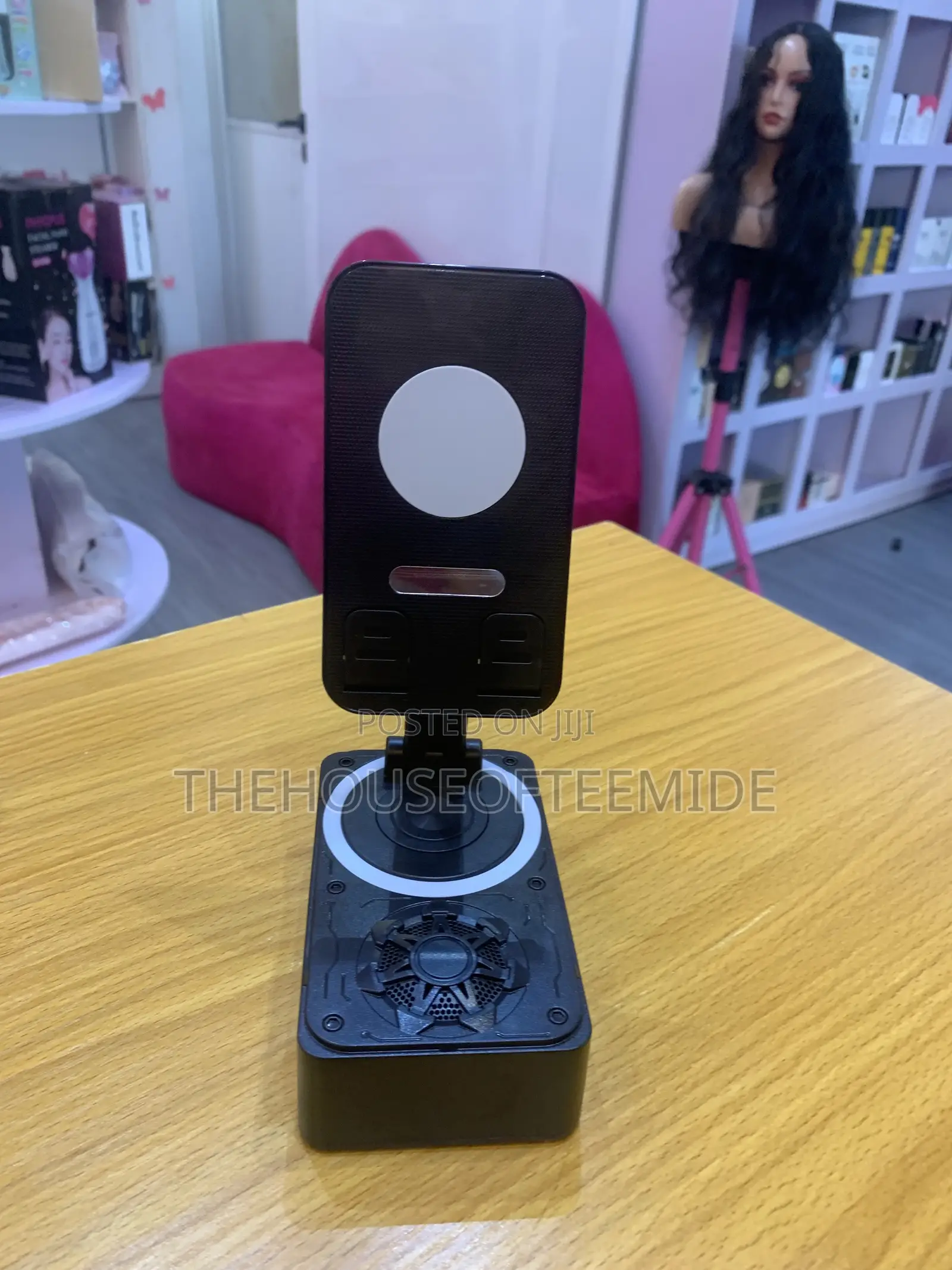 Wireless Speaker With a Phone Stand