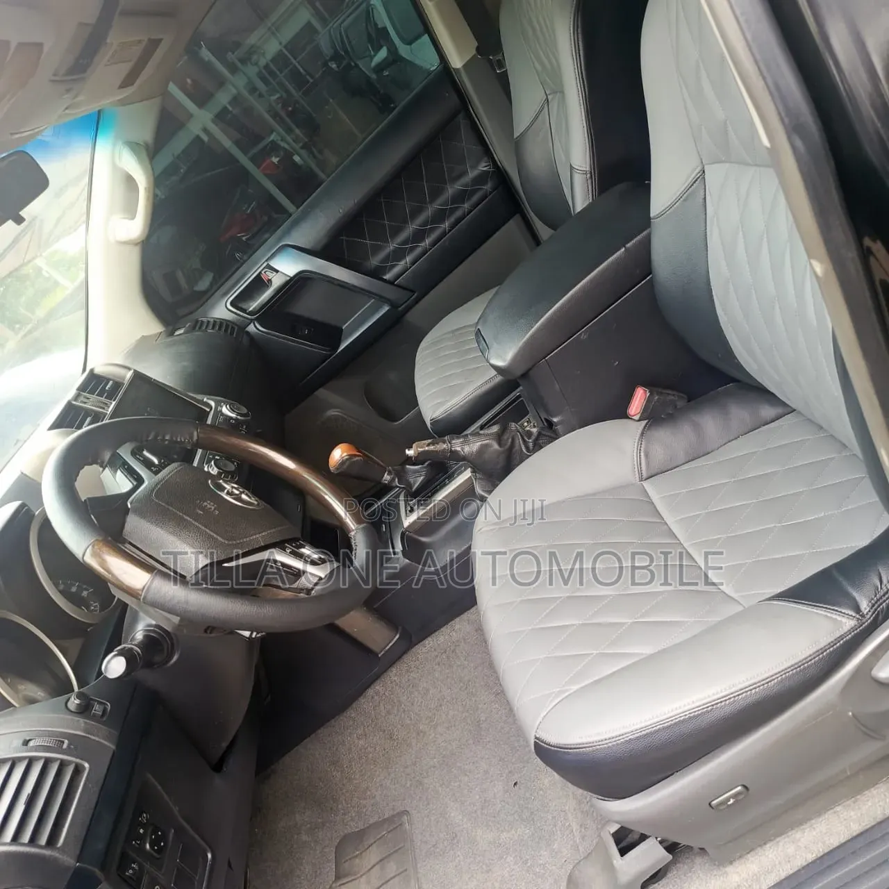 Toyota Land Cruiser Prado 2012 Black