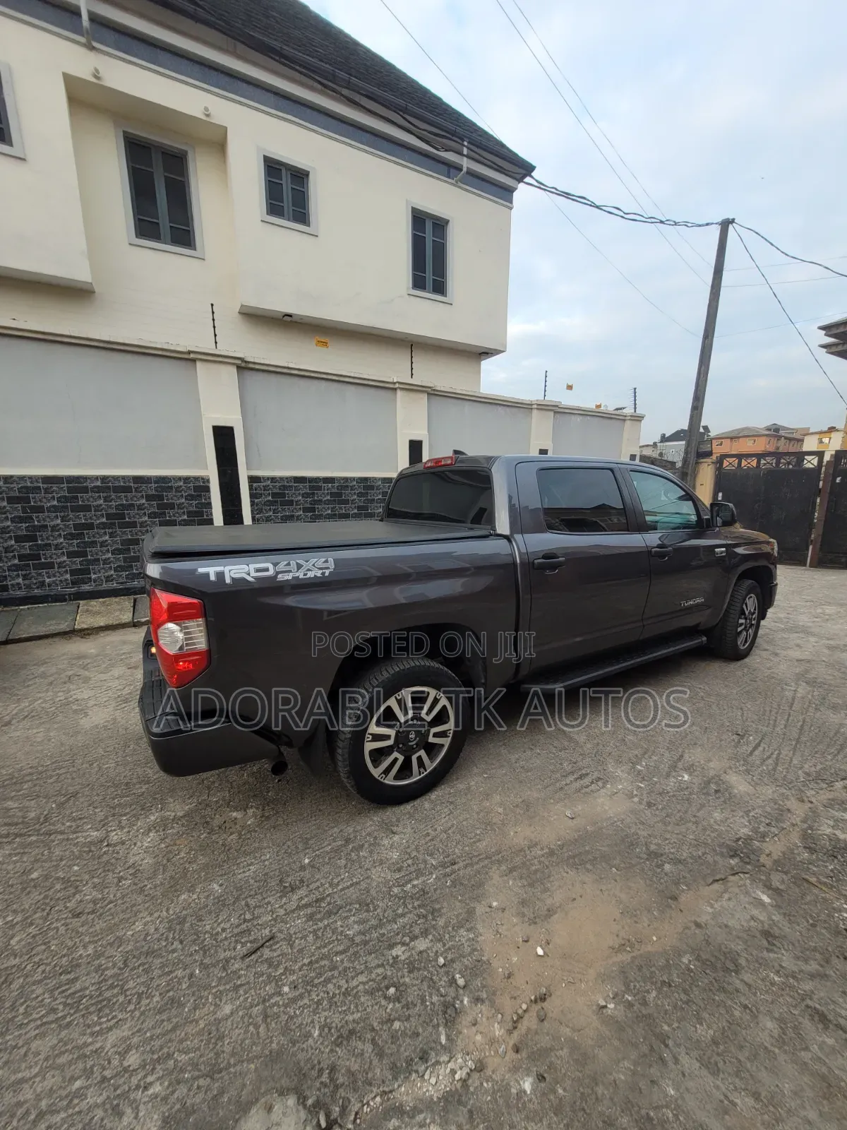Toyota Tundra 2022 Gray