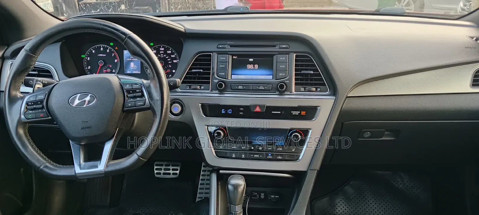 Hyundai Sonata Sport 2.0T Sedan FWD (2.0L 4cyl 6A) 2017 Orange