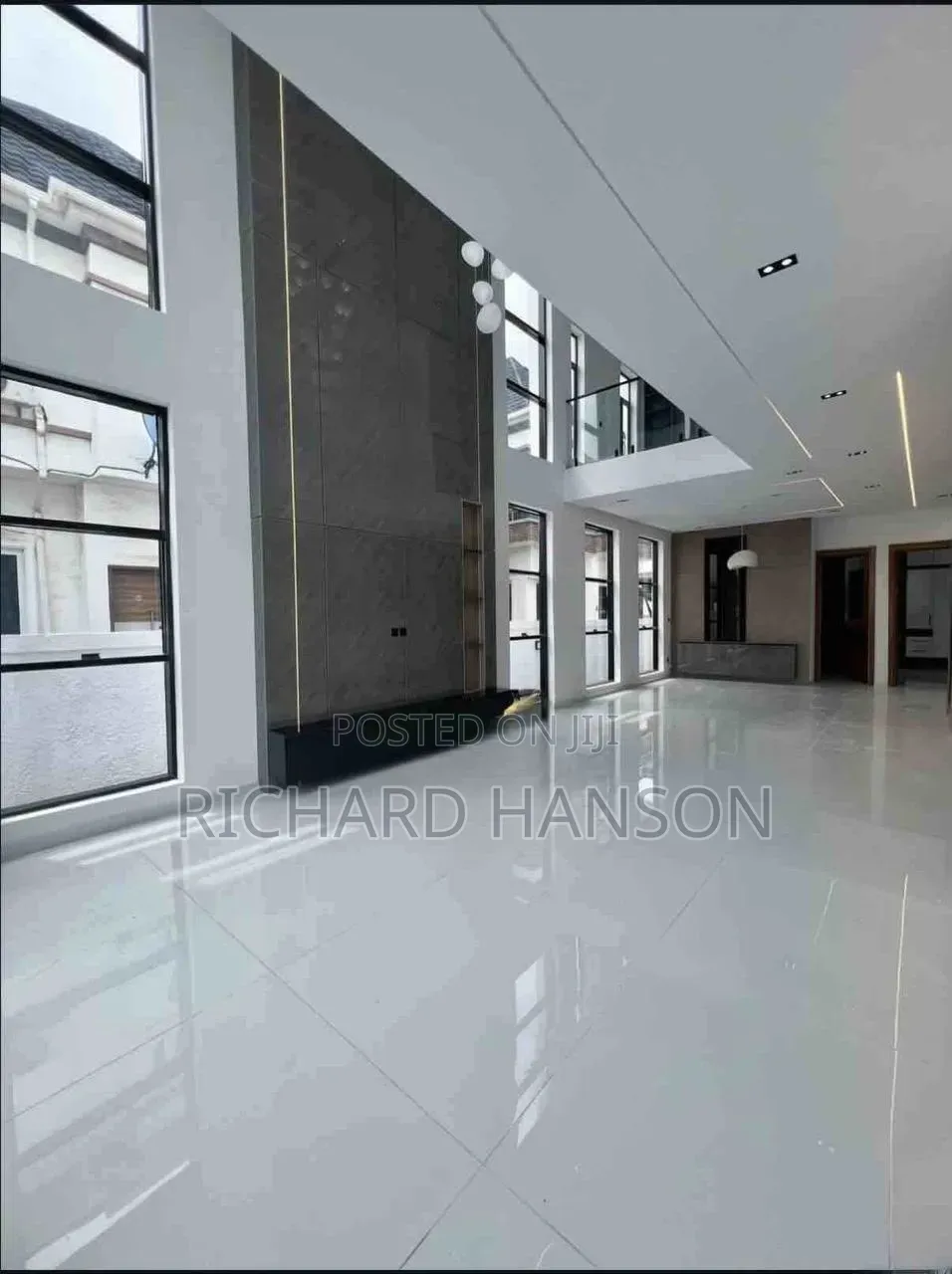 5bdrm Duplex in Ikota for sale