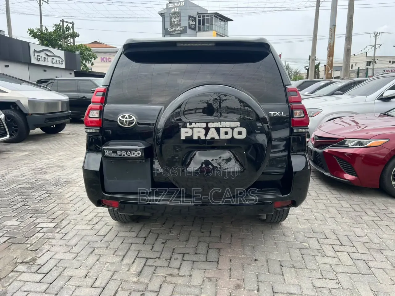 Toyota Land Cruiser Prado 2016 Black