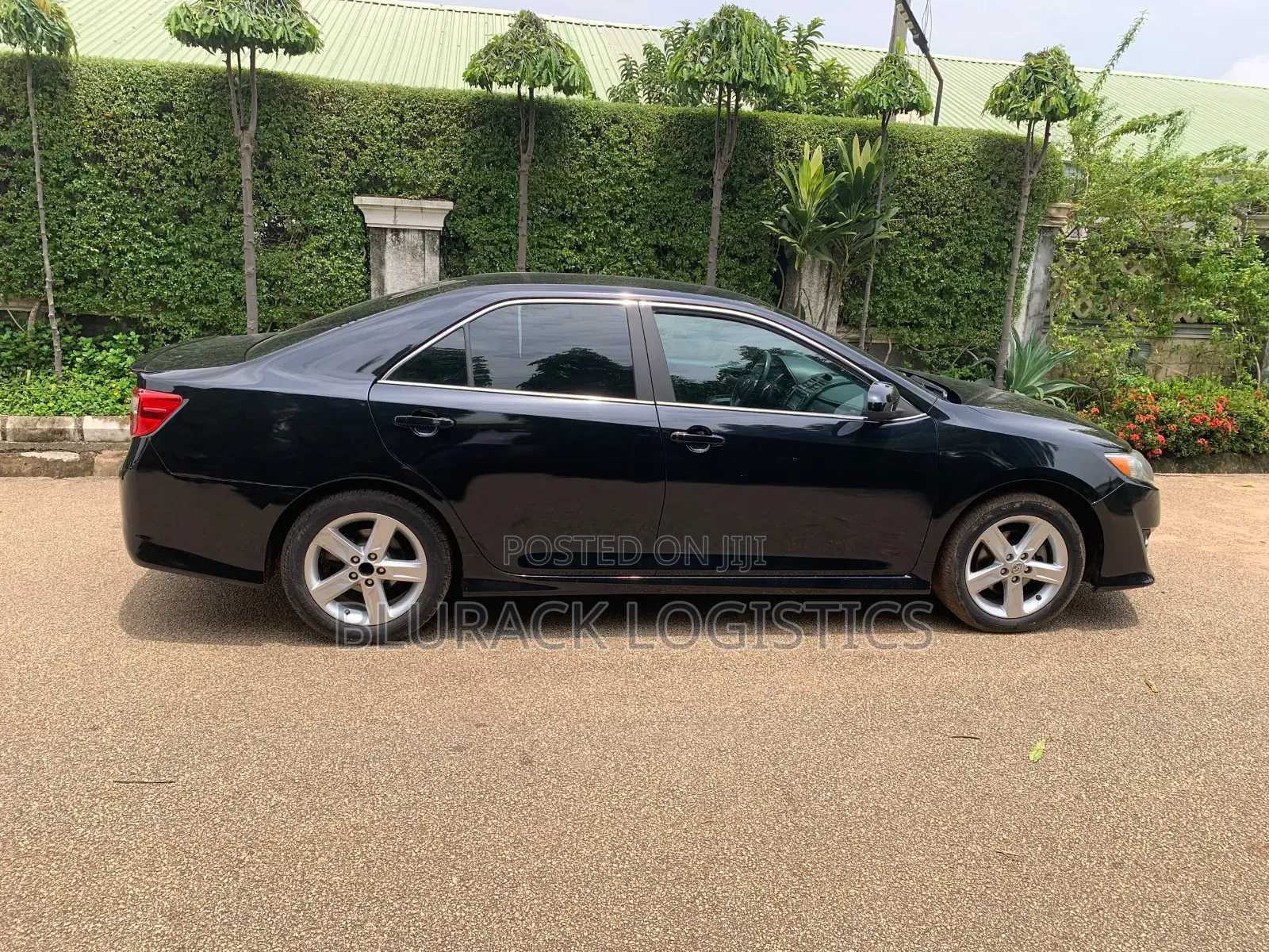 Toyota Camry SE 4dr Sedan (2.5L 4cyl 6A) 2013 Black
