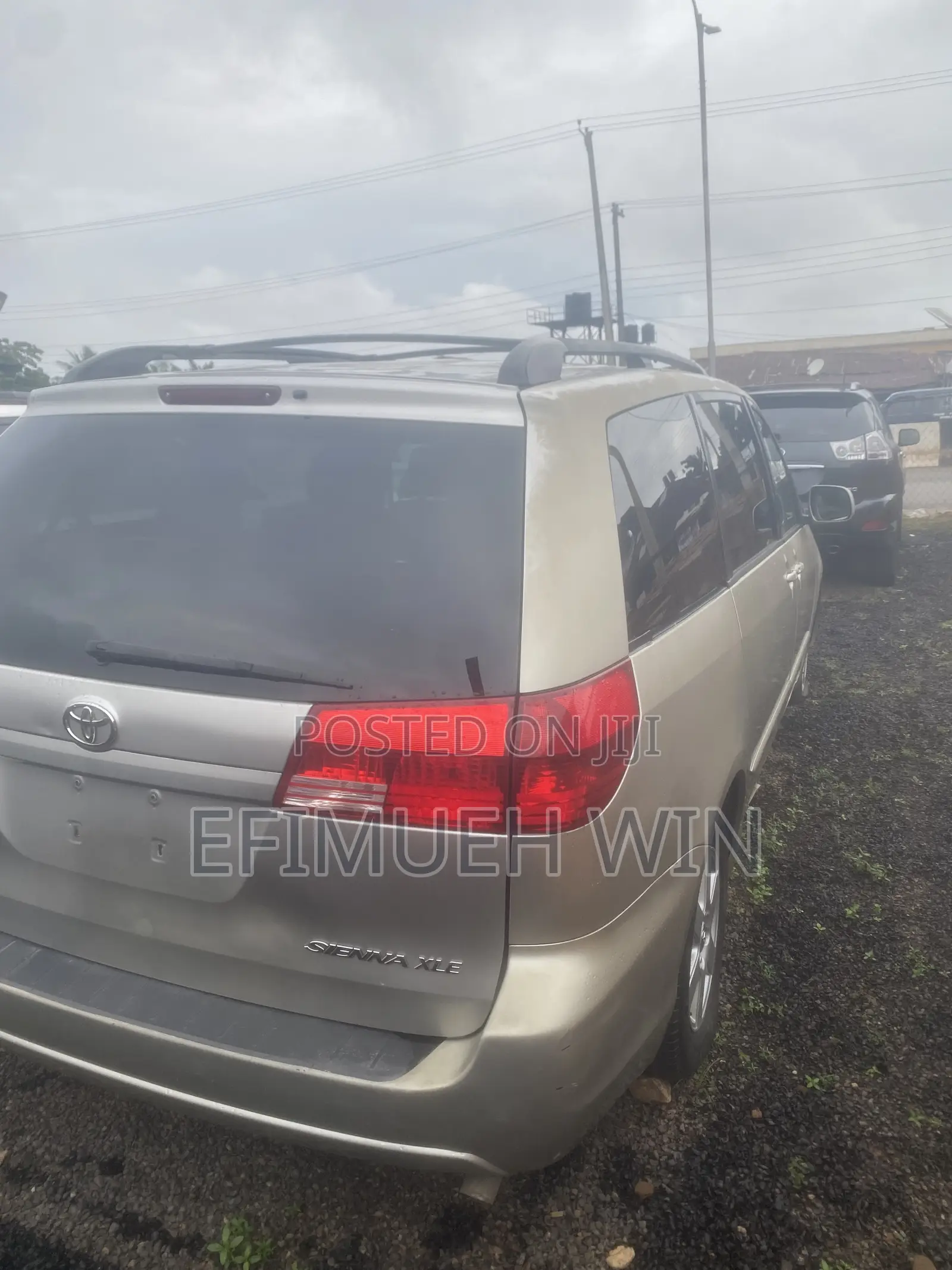 Toyota Sienna XLE AWD (3.3L V6 5A) 2004 Gold