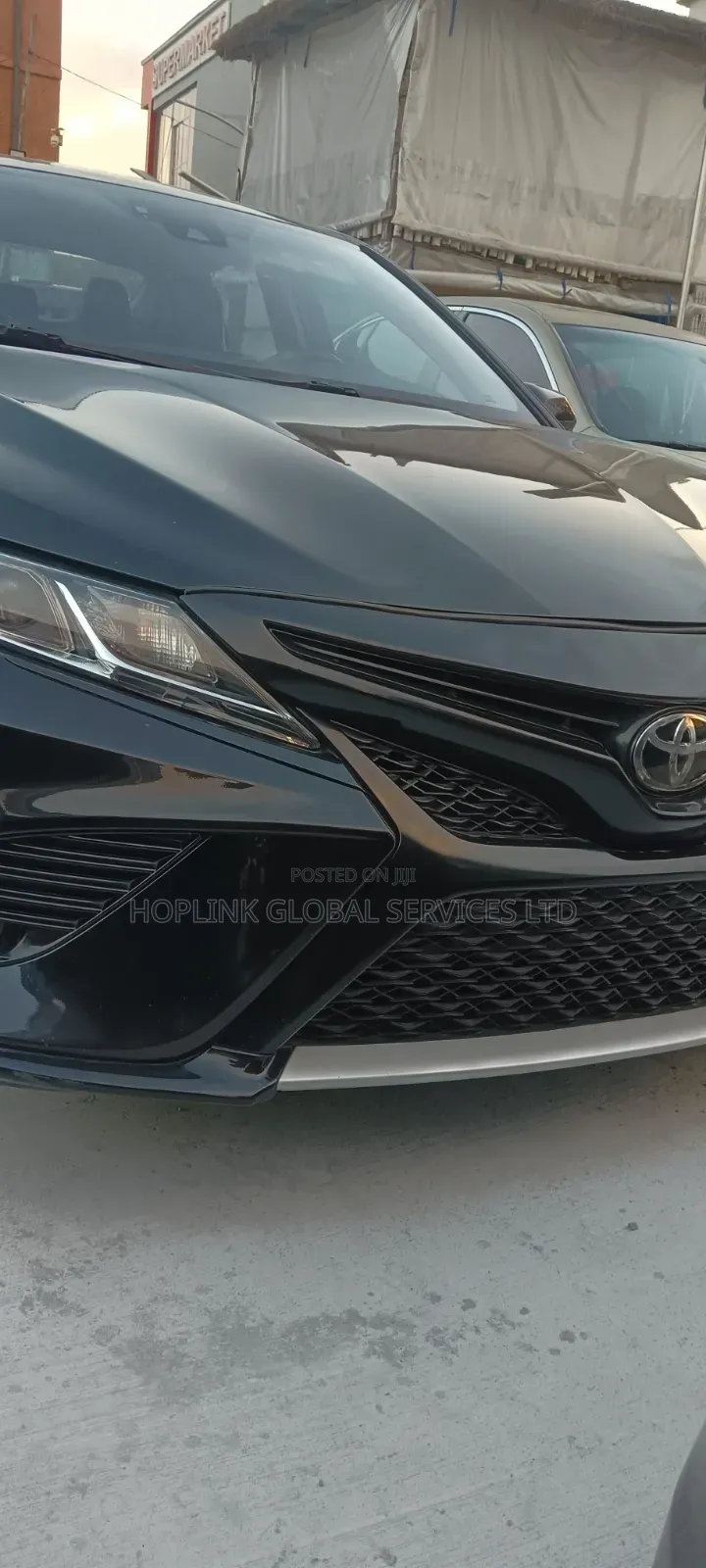 Toyota Camry SE 2022 Black