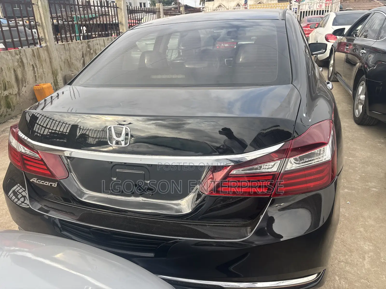 Honda Accord LX 4dr Sedan FWD (2.4L 4cyl 2A) 2017 Black