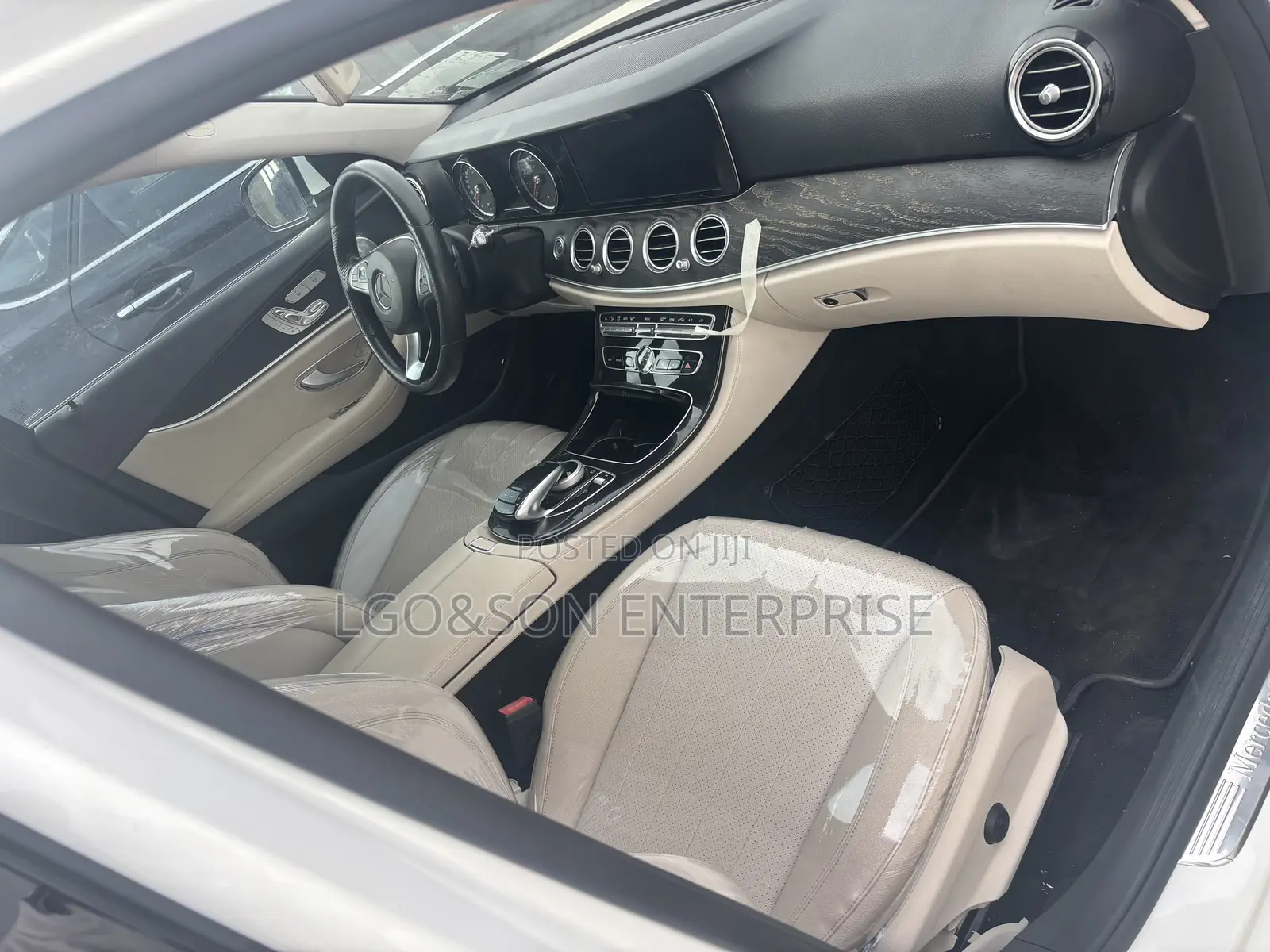 Mercedes-Benz E300 4Matic AWD Sedan (2.0L 4cyl 9A) 2017 White