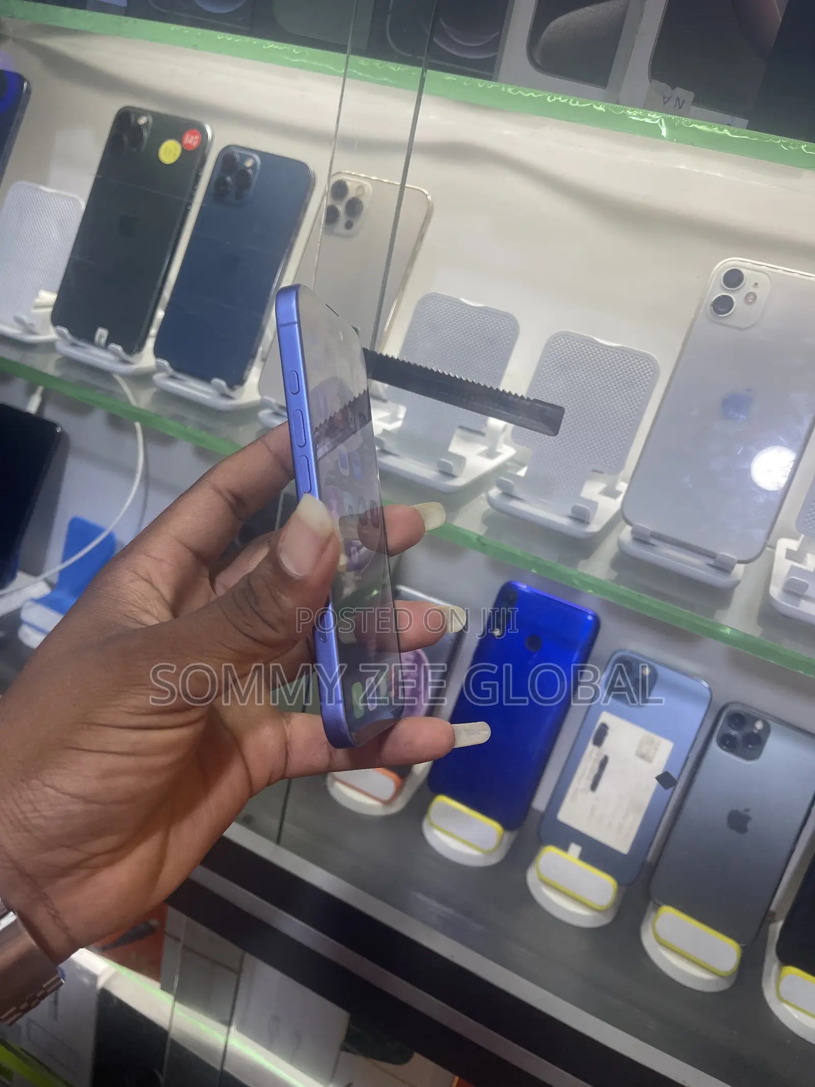 Apple iPhone 16 128 GB Blue