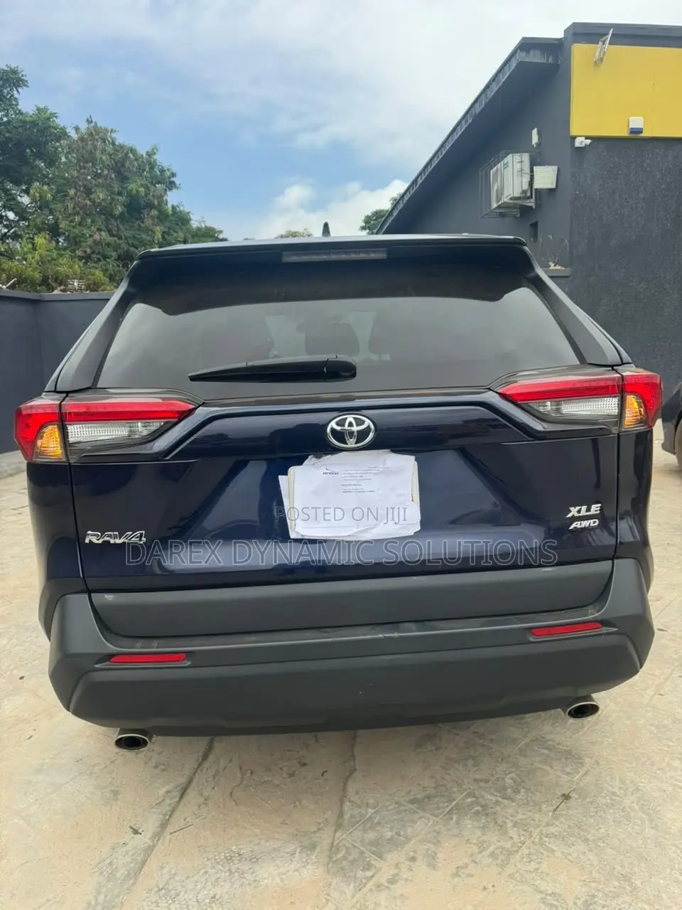 Toyota RAV4 XLE AWD 2020 Blue