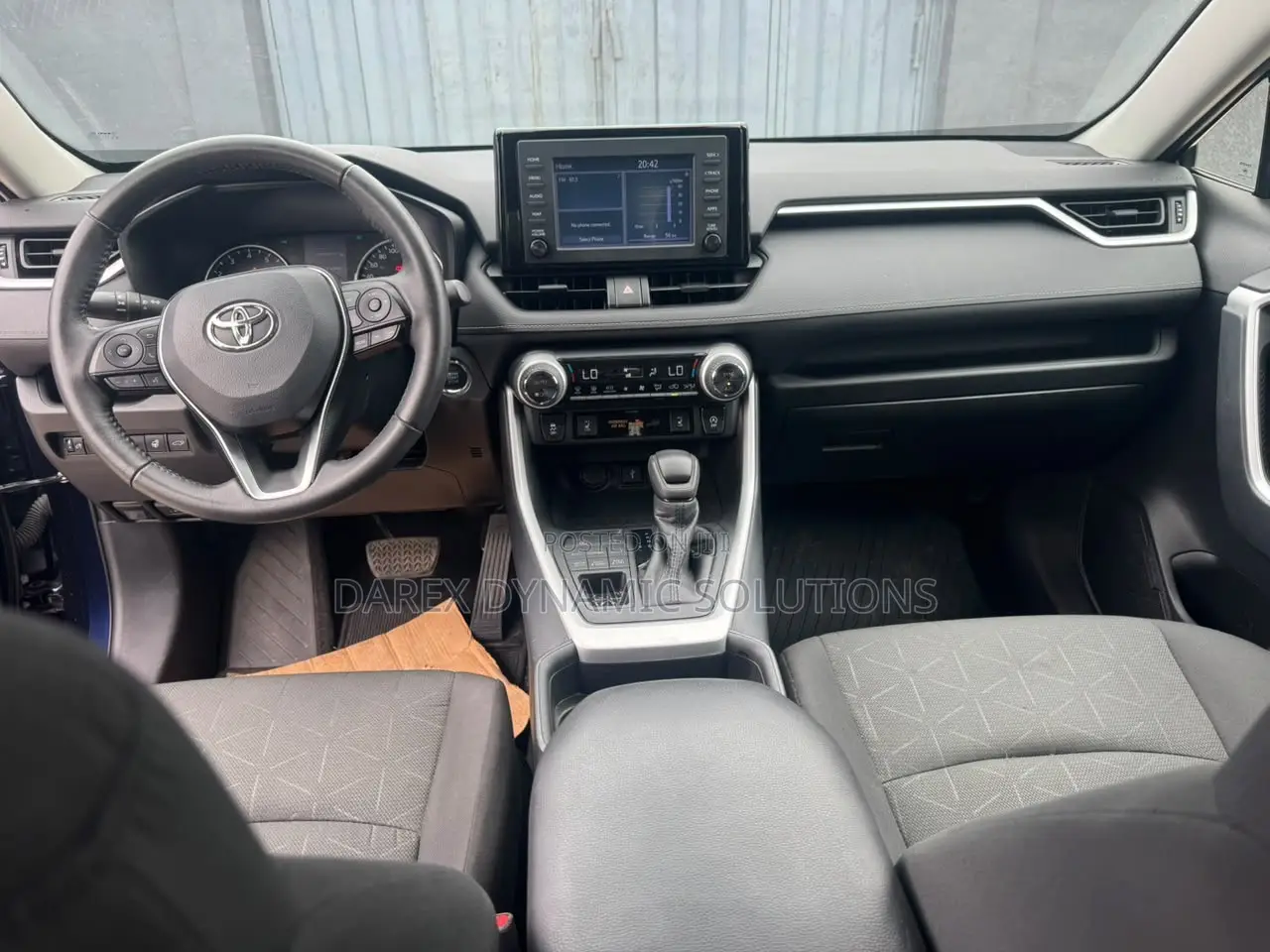 Toyota RAV4 XLE AWD 2020 Blue