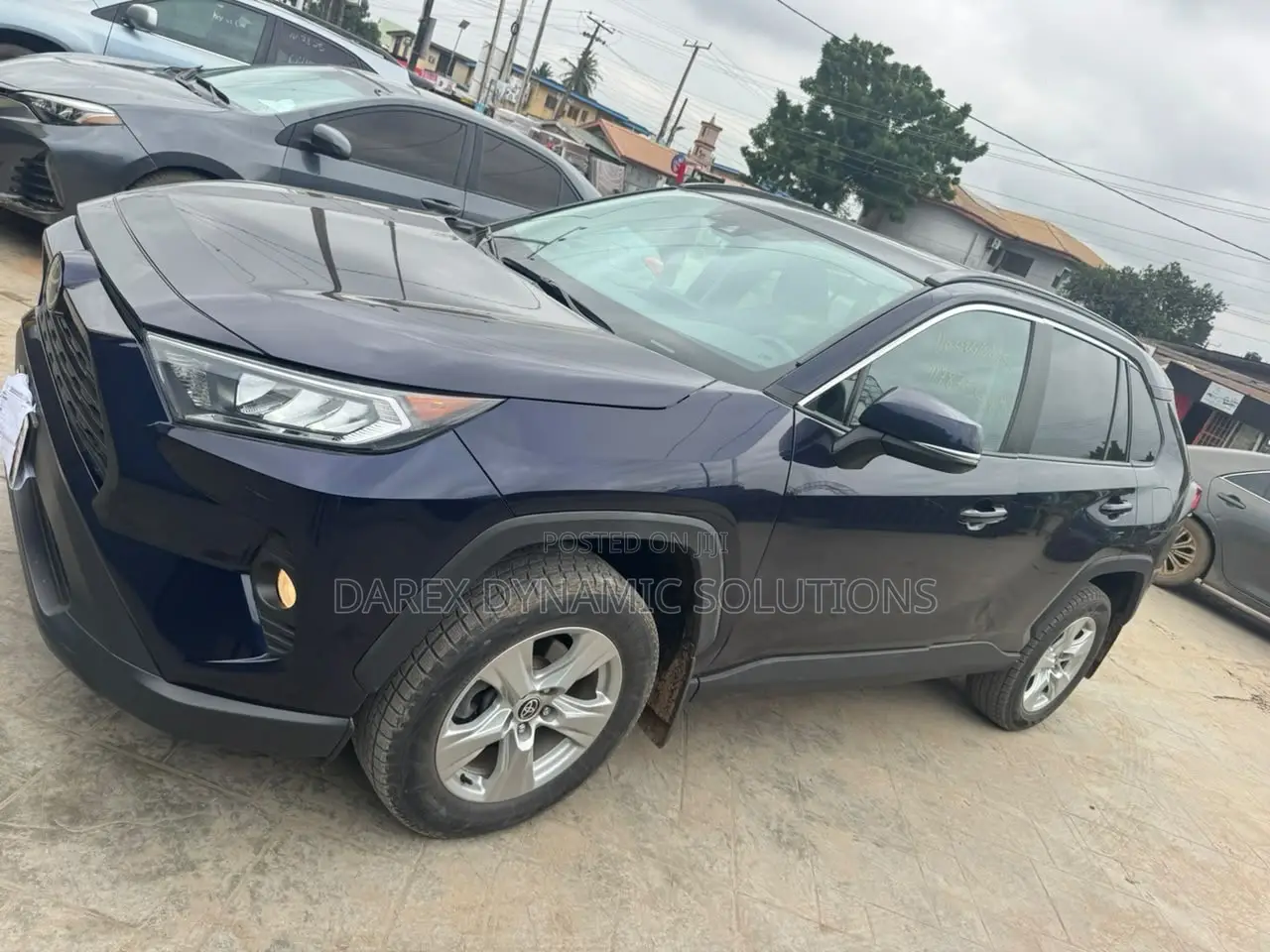 Toyota RAV4 XLE AWD 2020 Blue