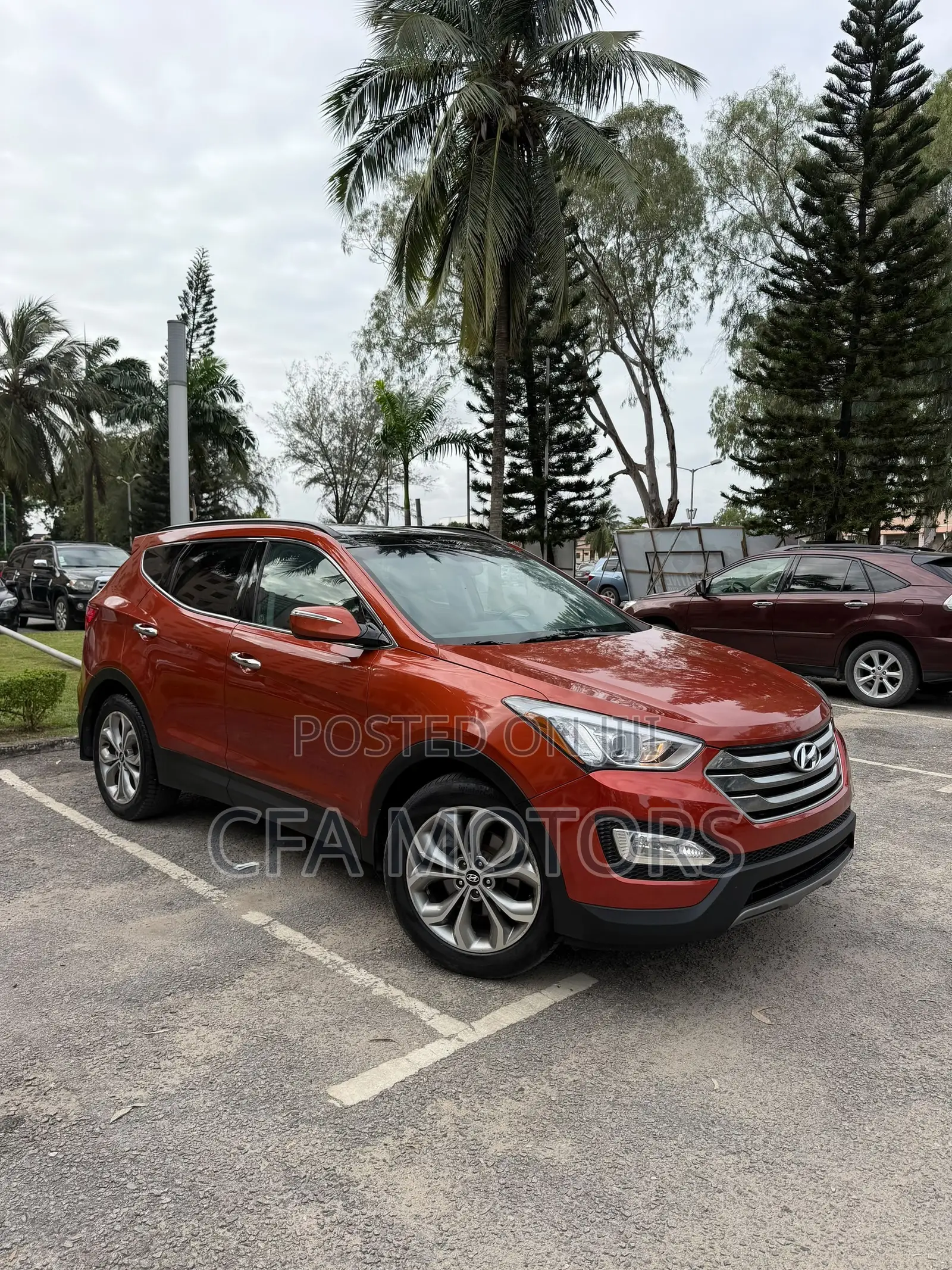 Hyundai Santa Fe 2015 Orange