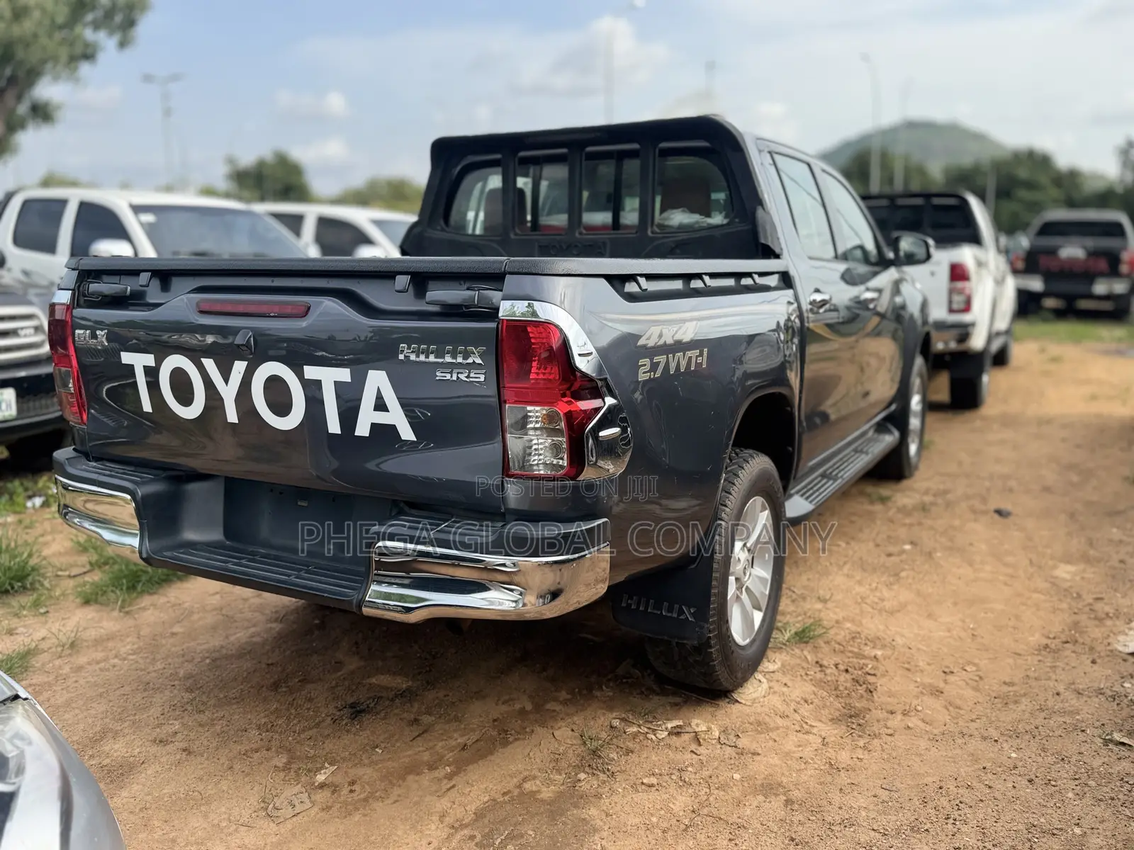Toyota Hilux SR5 4x4 2017 Gray
