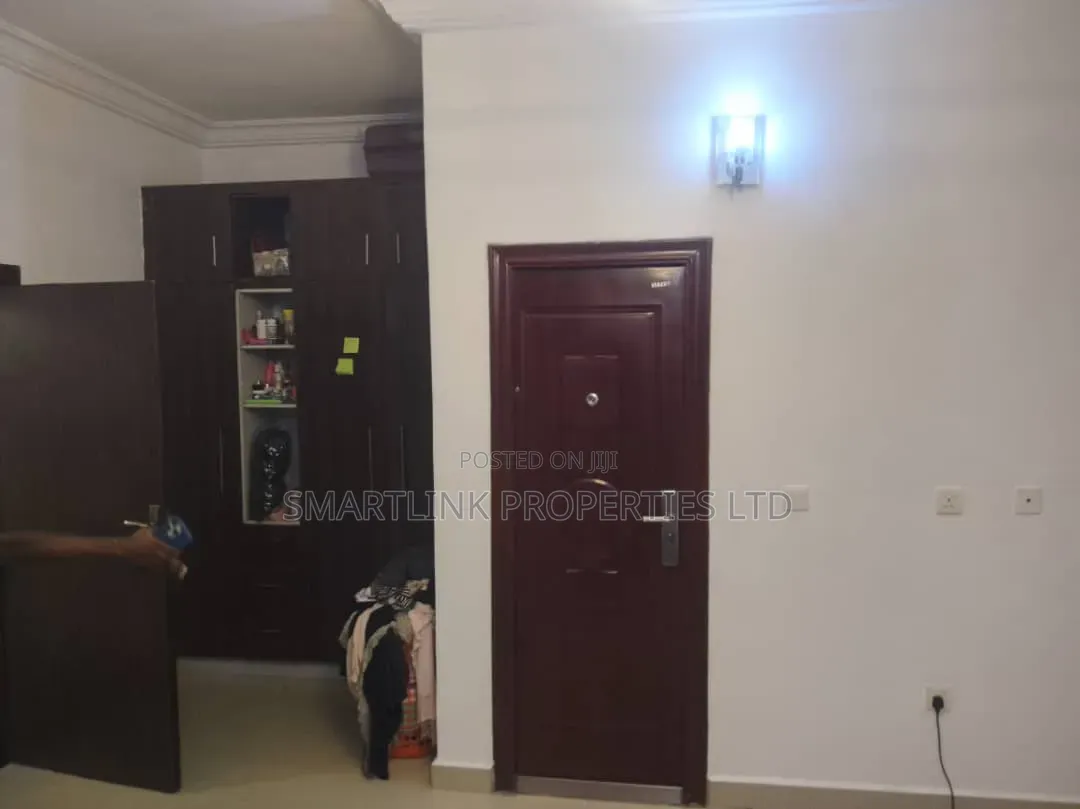1bdrm Apartment in Gwarinpa Estate,, Life Camp for rent