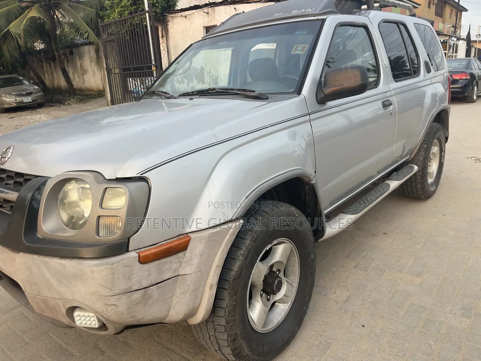 Nissan Xterra 2004 Silver