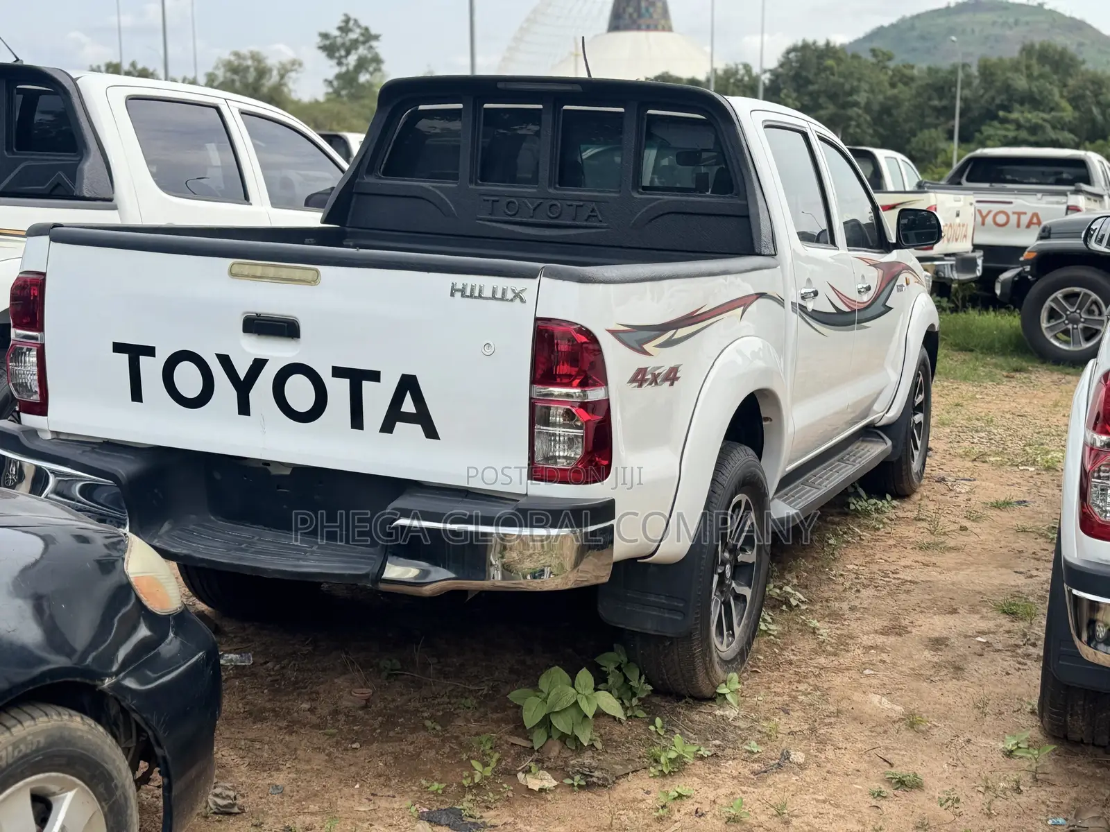 Toyota Hilux 2014 White
